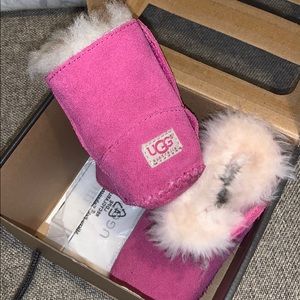 Infants pink UGGS!
